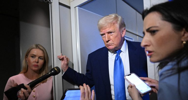Trump-16